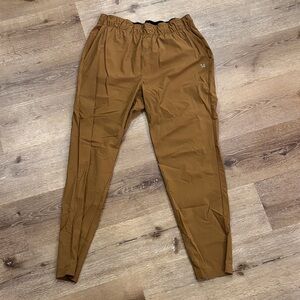 Men's Brown Vuori Joggers size L
